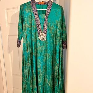 Flowy kaftan dress